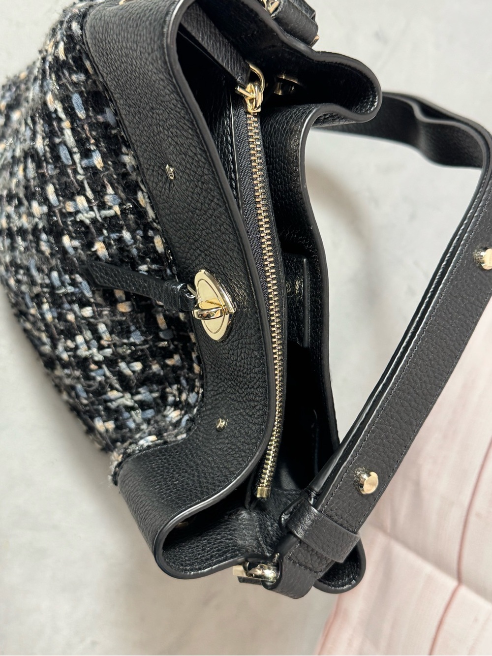 Kate Spade New York Marti Tweed Bucket Shoulder Bag Designer Classic - Picture 9 of 16